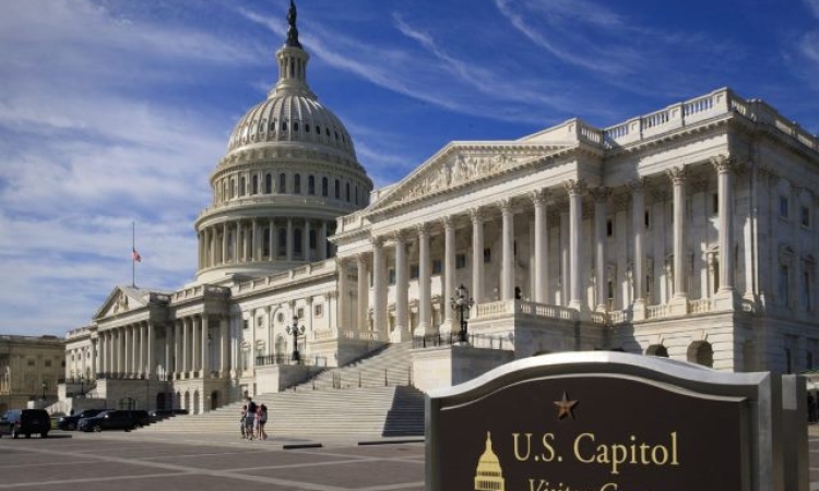 ΗΠΑ | Η Βουλή ενέκρινε νομοσχέδιο έκτακτης χρηματοδότησης