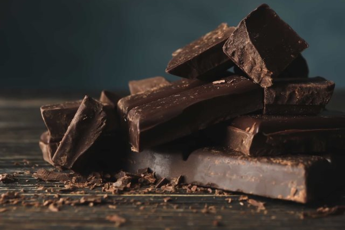 Μαύρη σοκολάτα και απώλεια βάρους – Τι δείχνουν οι έρευνες