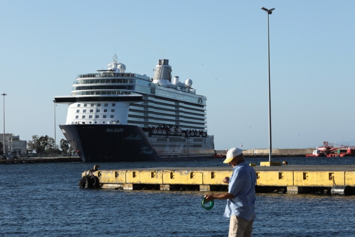 53χρονος αλλοδαπός βρέθηκε νεκρός στο λιμάνι του Πειραιά