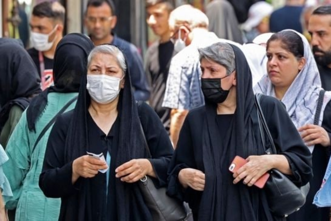 Ιράν | Δίωξη σε βάρος δημοσιογράφων για εμφάνιση χωρίς μαντίλα