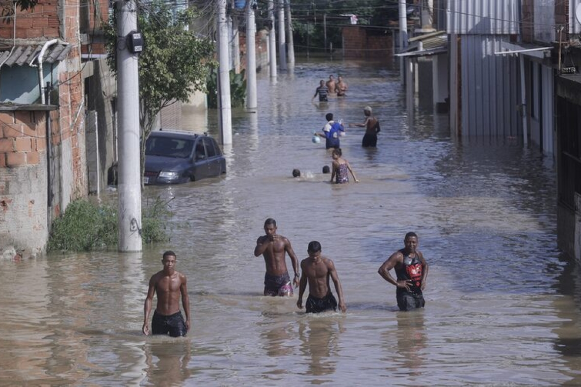 Βραζιλία | 11 νεκροί από τις πλημμύρες, προβλήματα στις συγκοινωνίες