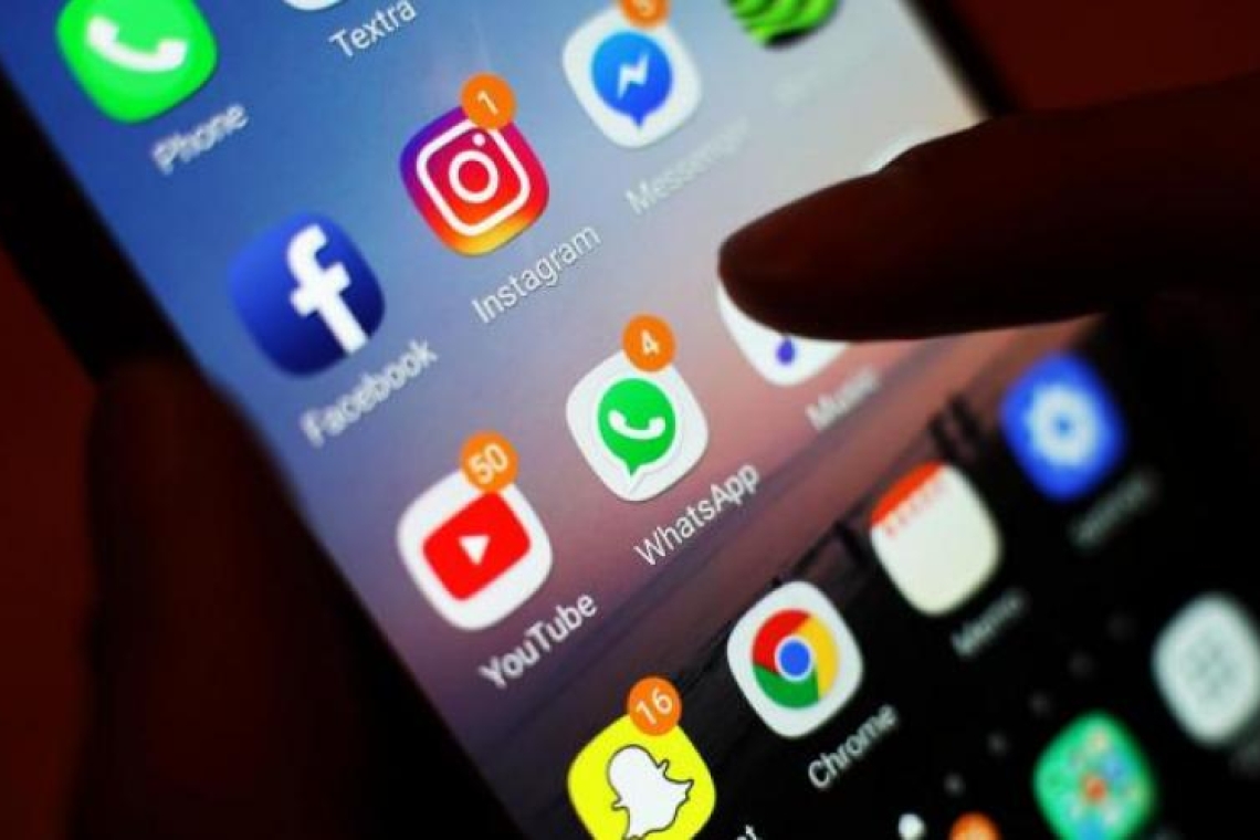 Διακοπή λειτουργίας Facebook και Instagram - Χάος στις δημοφιλείς πλατφόρμες