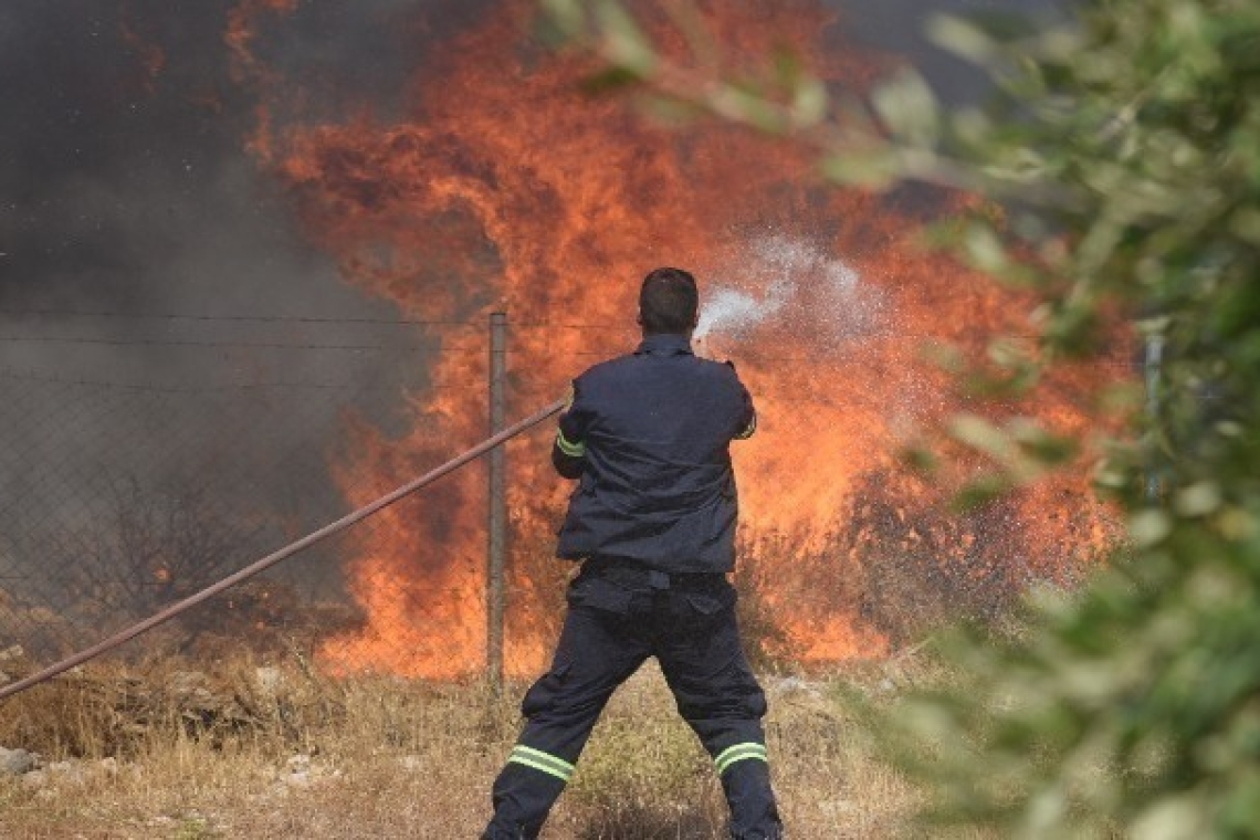 77χρονος συνελήφθη για πρόκληση πυρκαγιάς στο Μαρκόπουλο