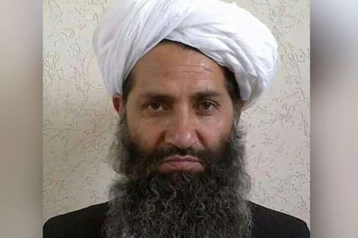 Ο ηγέτης των Ταλιμπάν Χαϊμπατουλάχ Αχουντζάντα προσευχήθηκε με τους πιστούς στην Κανταχάρ