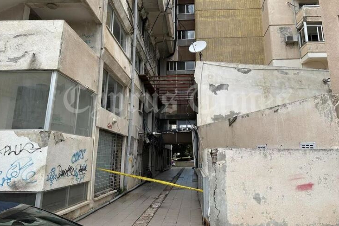 Κύπρος | Αλλοδαπός πήδηξε από μπαλκόνι 5ου ορόφου για να γλιτώσει τη σύλληψη