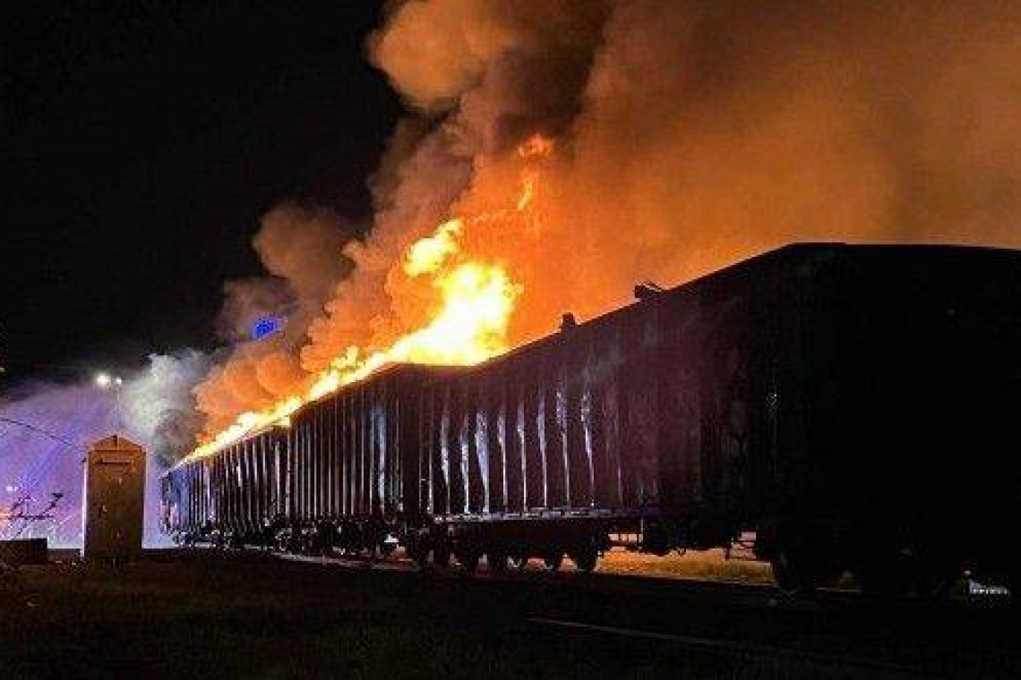 Καναδάς | Φλεγόμενο τρένο σκόρπισε τον πανικό στο Οντάριο
