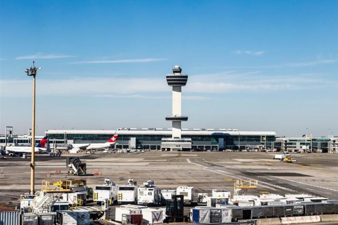 Σοκ και τρόμος στο αεροδρόμιο JFK | Αεροσκάφος της Swiss Air κινδύνευσε να συγκρουστεί με άλλα 4 αεροσκάφη