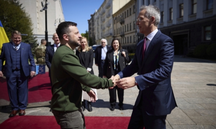 Ζελένσκι | “Θα ενταχθούμε στο ΝΑΤΟ μόνο μετά τη νίκη μας στον πόλεμο” 