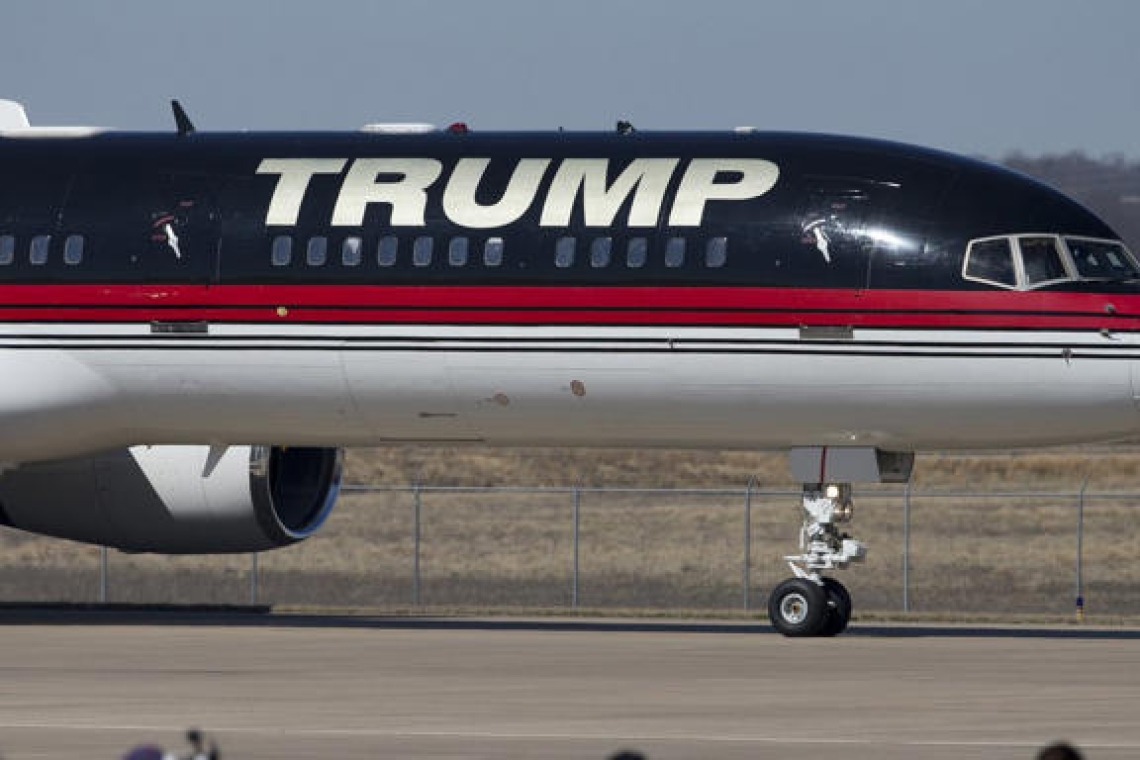ΗΠΑ | Ιδιωτικό αεροσκάφος του Τραμπ χτύπησε άλλο αεροπλάνο στο αεροδρόμιο του δυτικού Παλμ Μπιτς