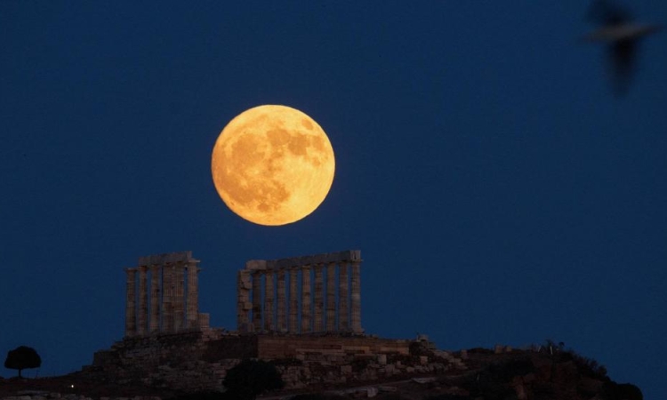 Πανσέληνος Ιουλίου 2024 | Εκπληκτικές φωτογραφίες από το «Φεγγάρι του Ελαφιού»