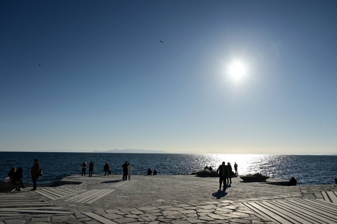 Καλοκαιρία τις επόμενες ημέρες, τοπικές βροχές στα δυτικά