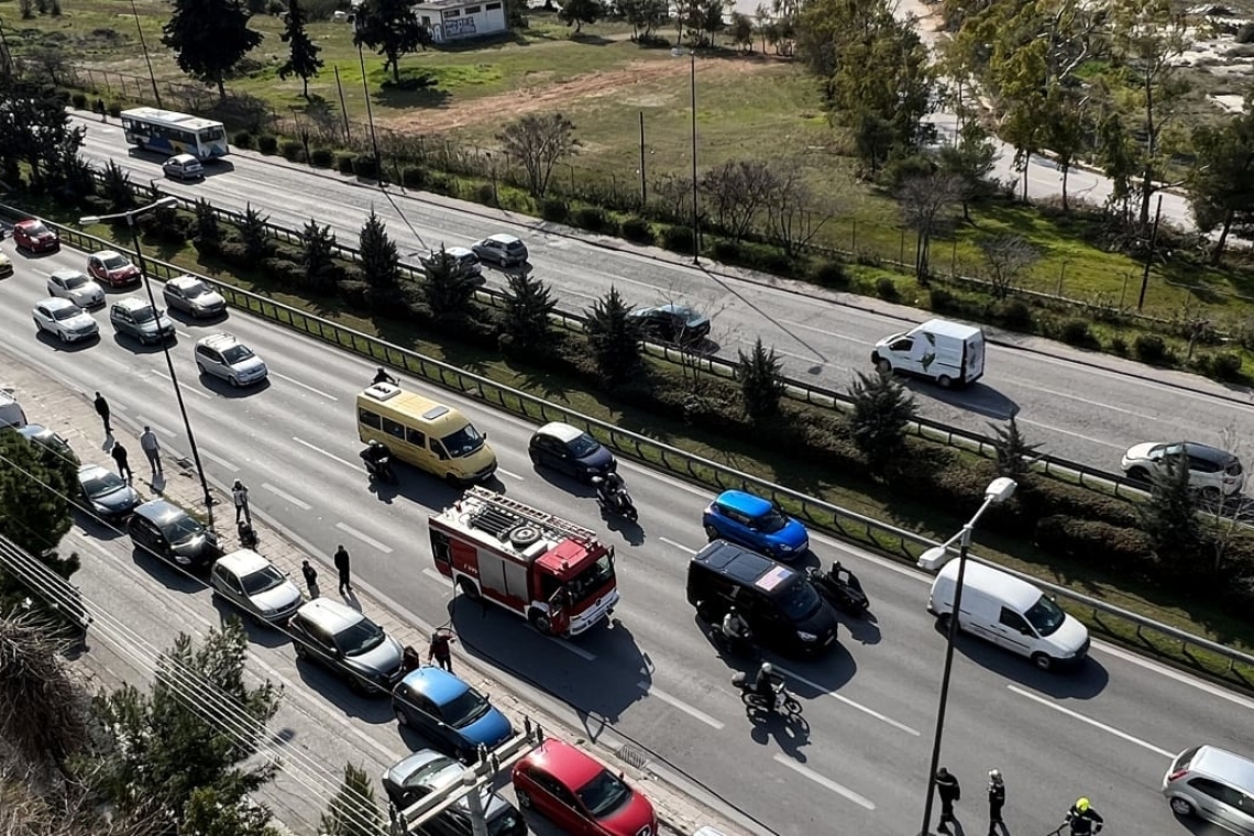 Καραμπόλα έξι οχημάτων στη Λεωφόρο Βουλιαγμένης