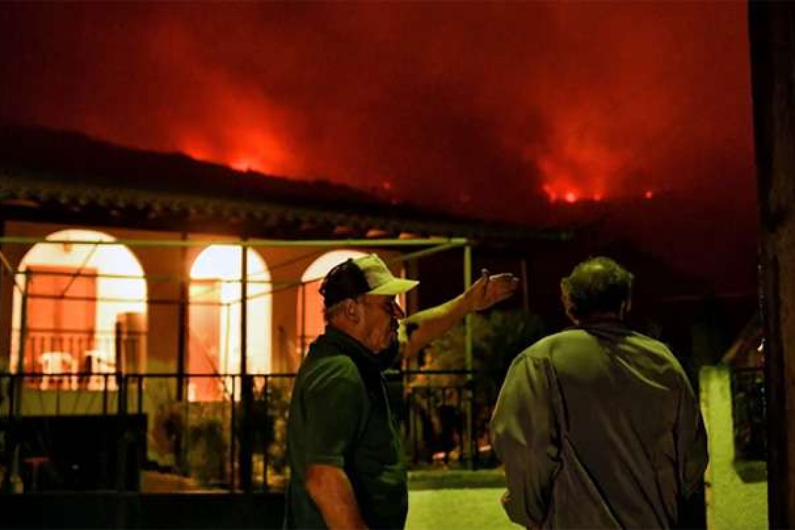 Γεωπόνοι του ΕΛΓΑ στην Κορινθία για αποτίμηση ζημιών από τις φωτιές