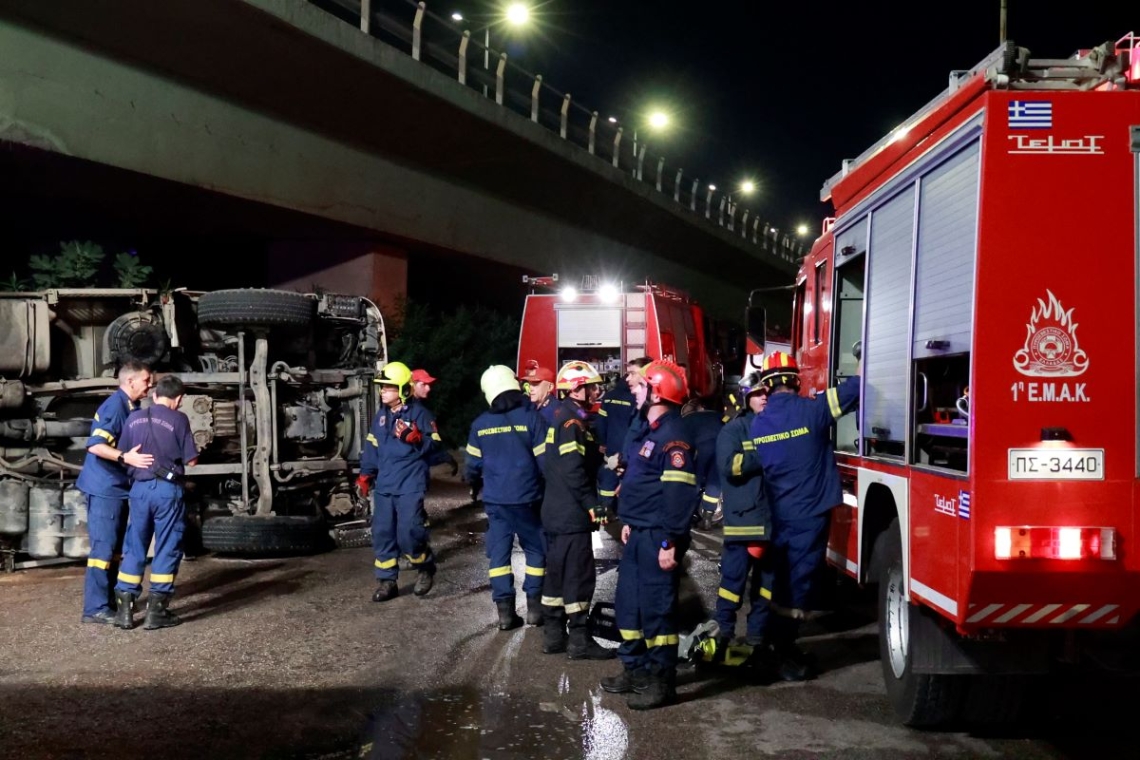 Έρευνα για θάνατο πυροσβέστη σε τροχαίο στον Ασπρόπυργο