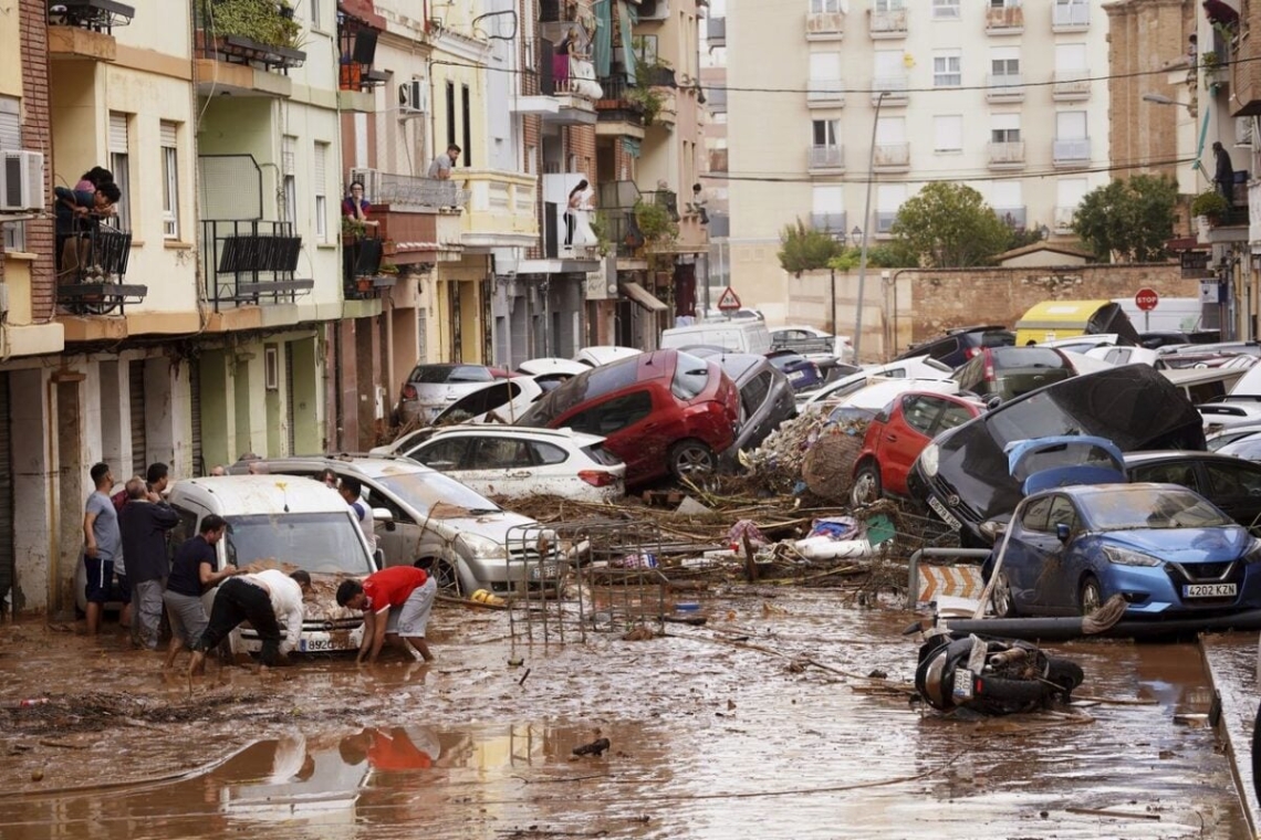 Τραγωδία και ελπίδα στη Βαλένθια: Η χειρότερη φυσική καταστροφή και η ανθρώπινη αλληλεγγύη