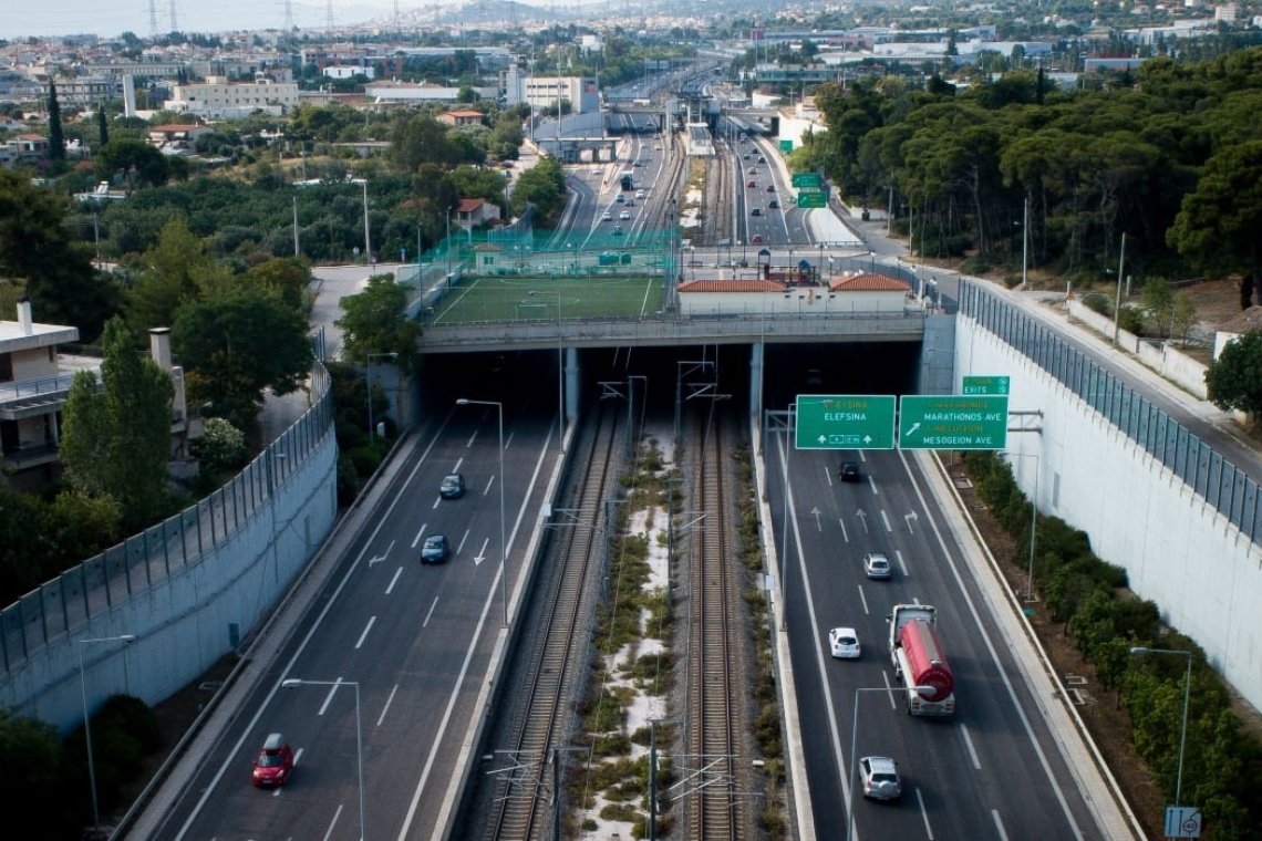 Τροχαίο μετά τα διόδια Κορωπίου στην Αττική Οδό