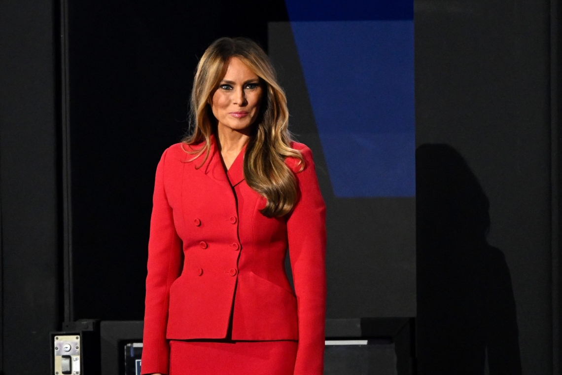 https://www.parapolitika.gr/images/640x360/jpg/files/2025-01-23/melania-trump-times.jpg