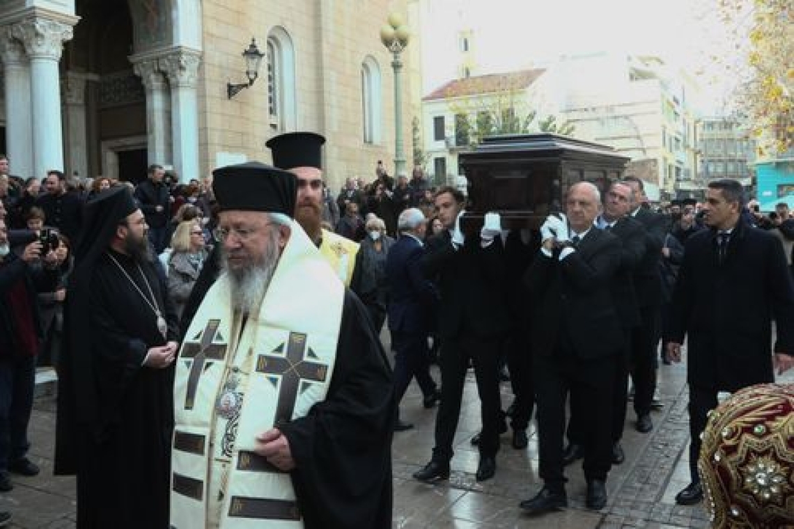 Αποχαιρετισμός Αναστάσιου: Η ελληνική κοινότητα στην πορεία προς Τίρανα