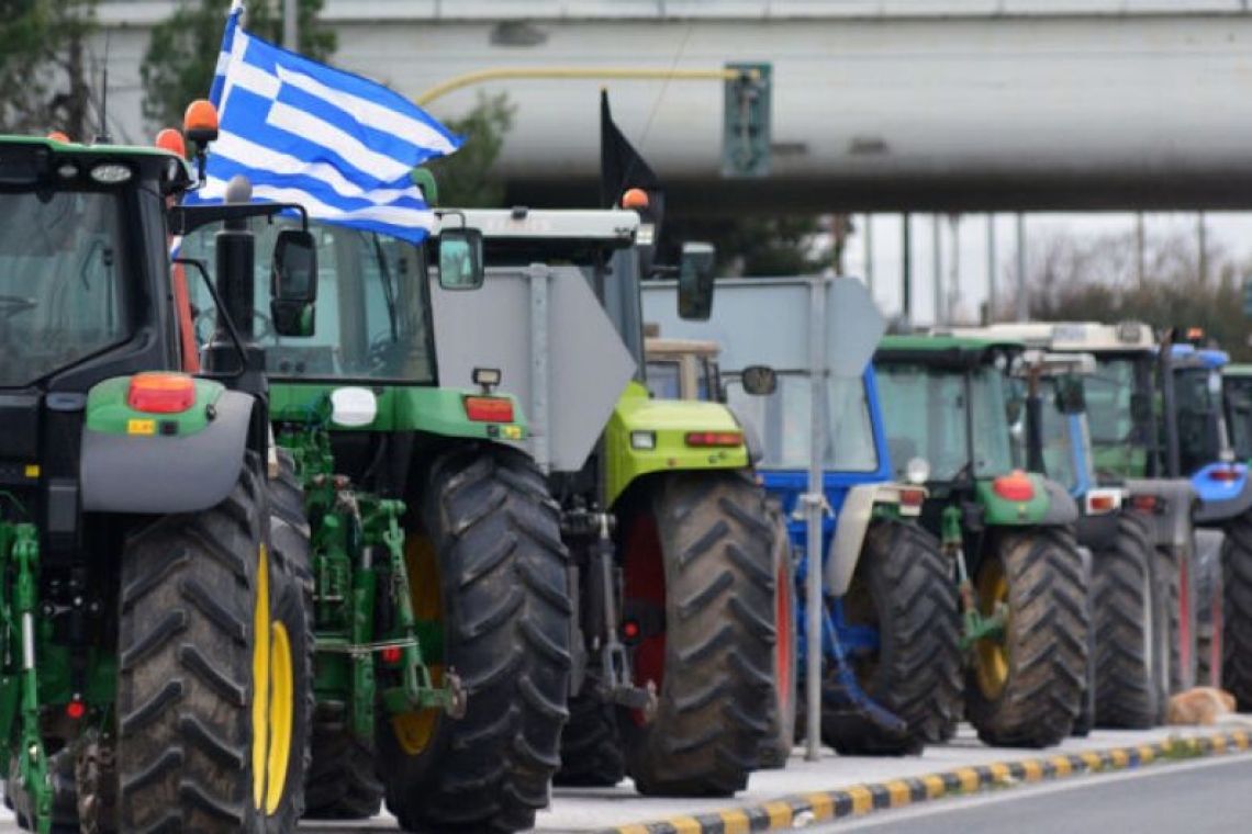 Κινητοποιήσεις αγροτών: Τα μπλόκα και οι αποκλεισμοί δρόμων συνεχίζονται