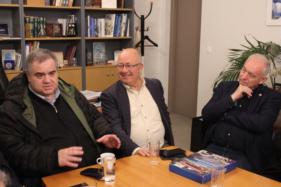 https://www.enikos.gr/wp-content/uploads/2025/02/spanakis.jpeg