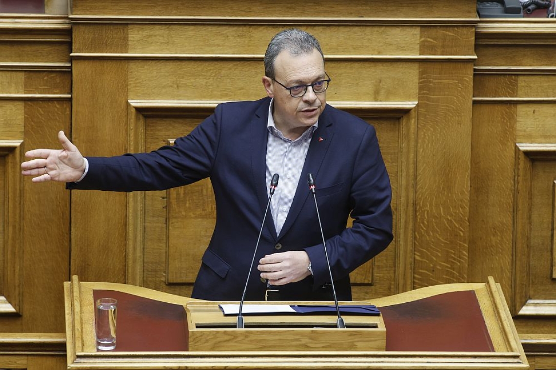 https://www.enikos.gr/wp-content/uploads/2025/01/sokratis-famellos-syriza-601x412.jpg