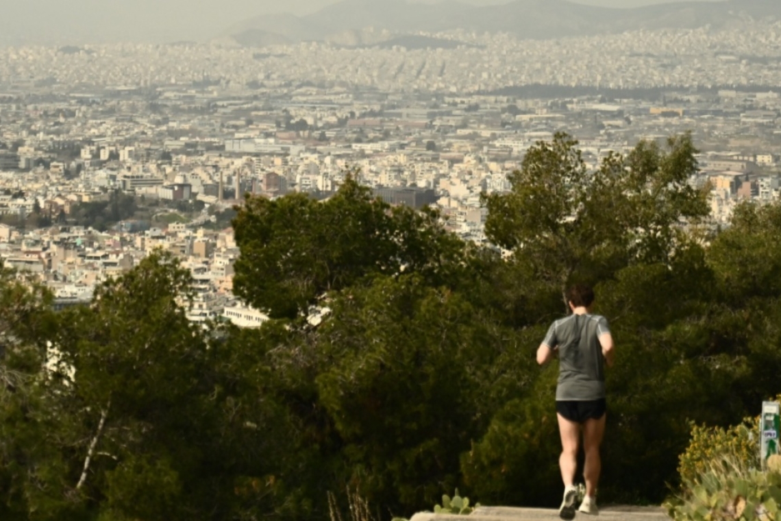 Ο καιρός: Θερμοκρασίες έως 30°C και αφρικανική σκόνη το Σαββατοκύριακο