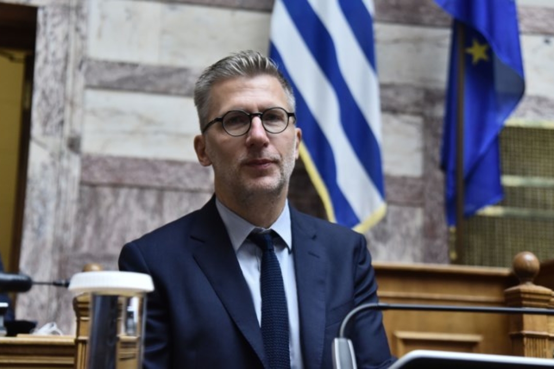 https://www.enikos.gr/wp-content/uploads/2023/05/akis-skertsos-2-606x412.jpg
