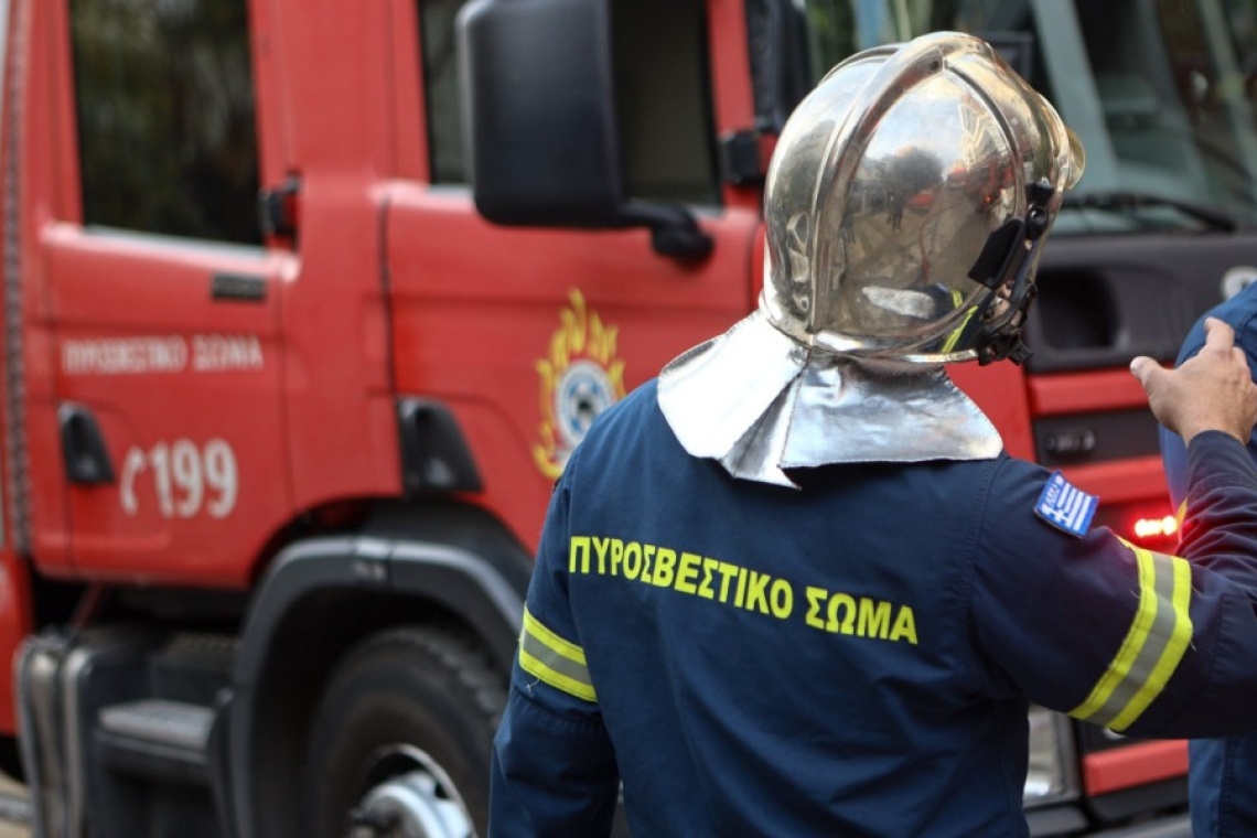 https://www.newsit.gr/wp-content/uploads/2025/03/fwtia-agia-varvara-1200x630.jpg