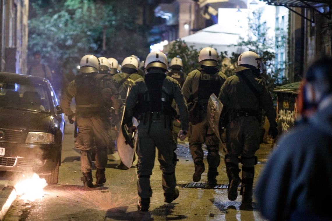 https://img.cnngreece.gr/img/1290/max/80/2025/04/06/molotov.jpg?t=4ZTtckCxiEeQFeyts7RyWQ