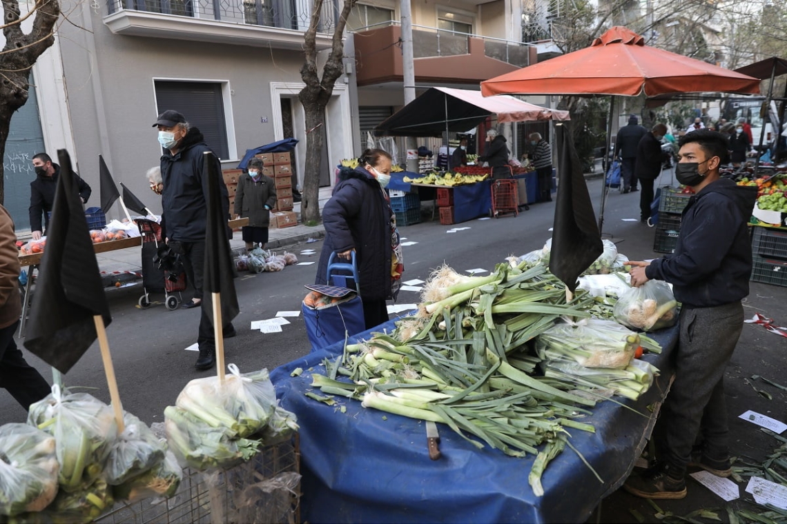 https://img.cnngreece.gr/img/1290/max/80/2024/02/21/laikes.jpg?t=6Kv8BZTg1PJ6ZPmcwt9g5A