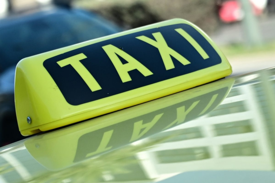 https://www.in.gr/wp-content/uploads/2025/04/taxi-1200x800-620x350.jpg