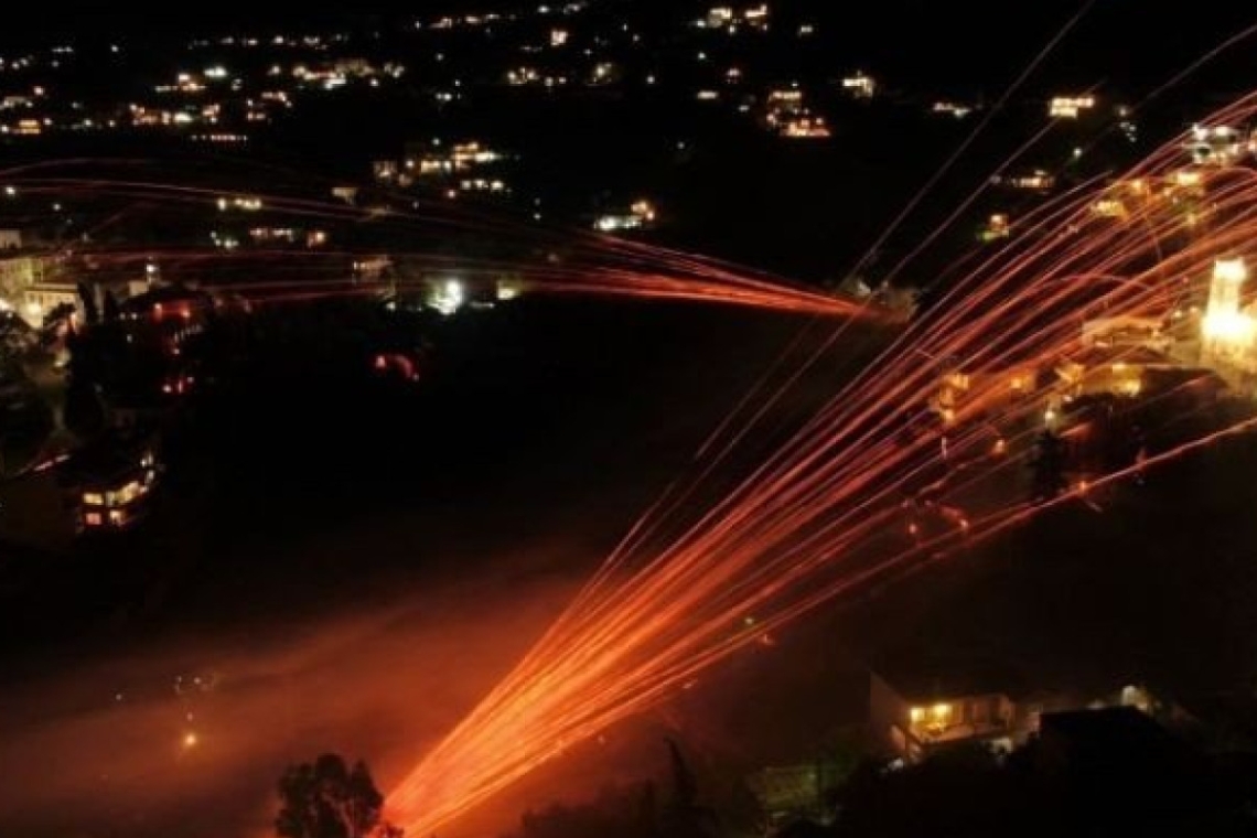 https://www.parapolitika.gr/images/640x360/jpg/files/2025-04-11/rouketes-vrontado-xiou.jpg