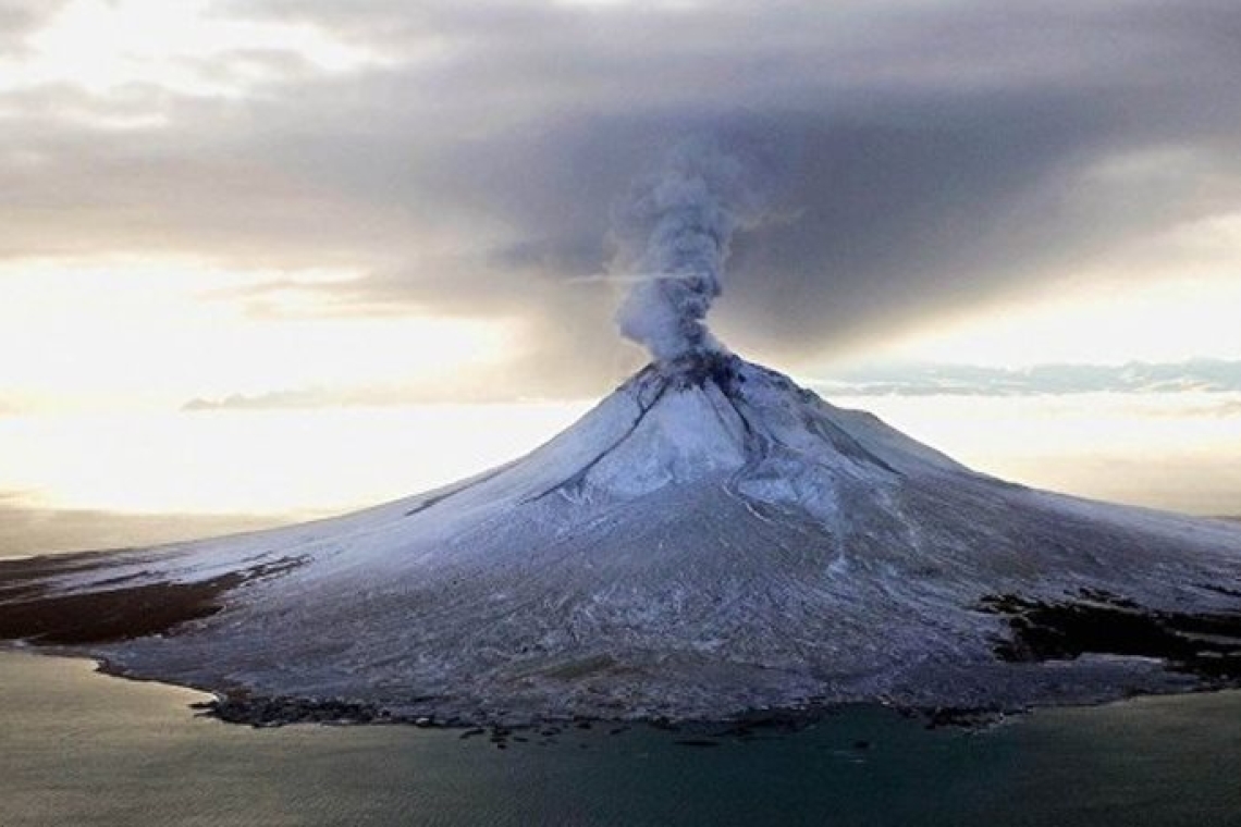 Ηφαιστειακή ένταση στην Αλάσκα: Κίνδυνος έκρηξης στο όρος Spurr