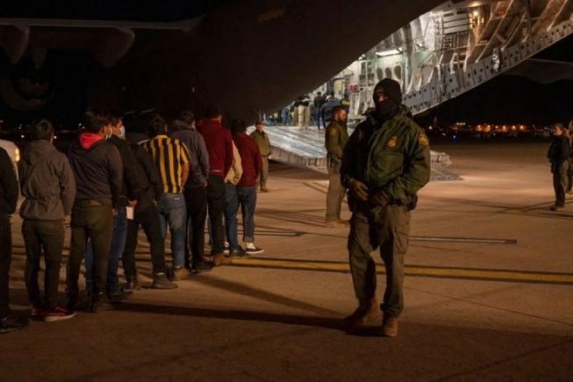 Απέλαση αλλοδαπών: Τέλος οι δίκες στις ΗΠΑ