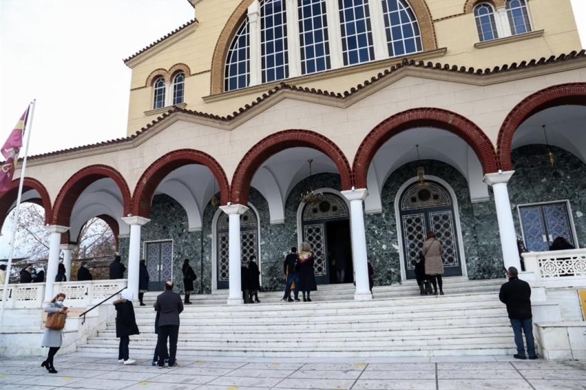 https://www.parapolitika.gr/images/640x360/jpg/files/2025-04-26/larisa-eklevan-tamata-xrimata-kai-kampanes.jpg