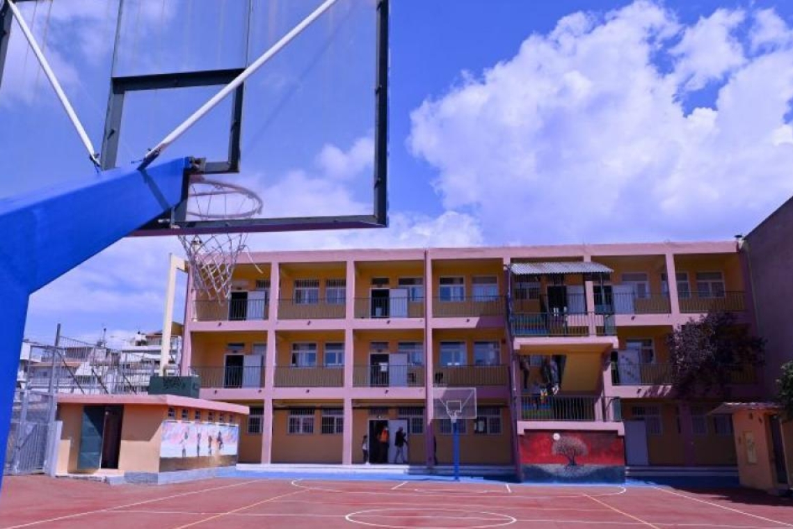 https://img.cnngreece.gr/img/1290/max/80/2024/06/12/db810987-3954951.jpg?t=OKiJLwQRE-VnPVX1e0Z-Rg