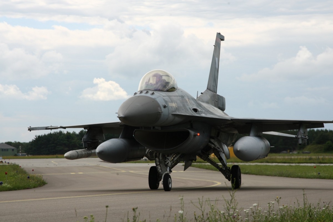 Συντριβή ουκρανικού μαχητικού F-16, σώος ο πιλότος