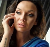 Μια ζωή σε ένα κλικ: Η Ναταλία Ρίζου σαρώνει τα παγκόσμια βραβεία μετατρέποντας τη μητρότητα σε τέχνη