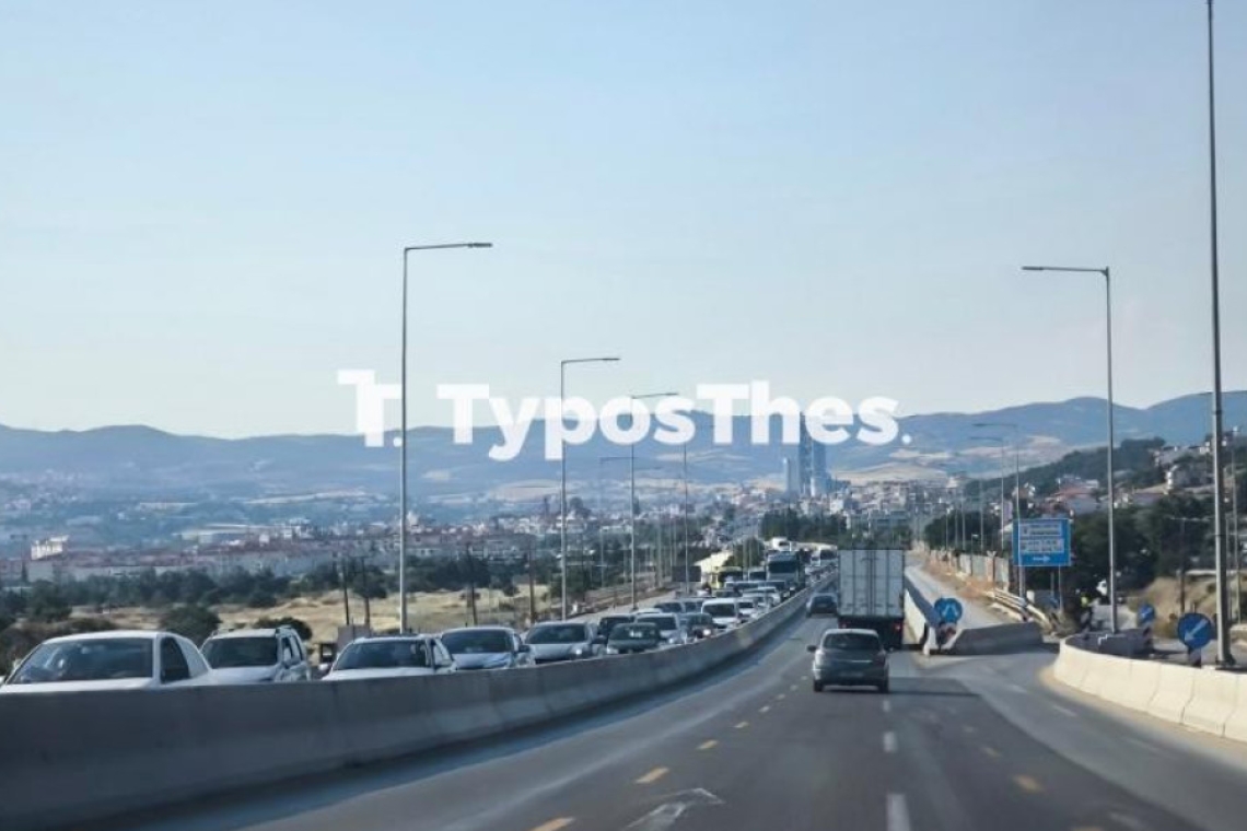 Καραμπόλα επτά οχημάτων στον περιφερειακό Θεσσαλονίκης - Μεγάλο κυκλοφοριακό κομφούζιο