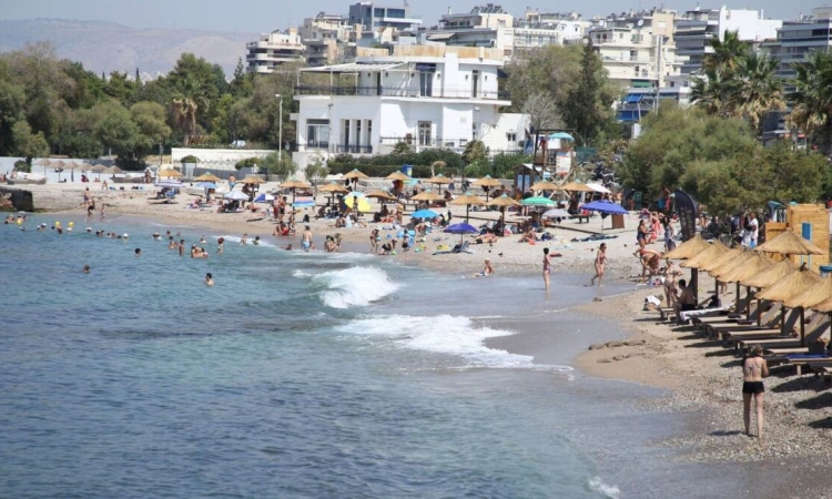 Καιρός: Ζέστη και τοπικές βροχές το τριήμερο του Αγίου Πνεύματος
