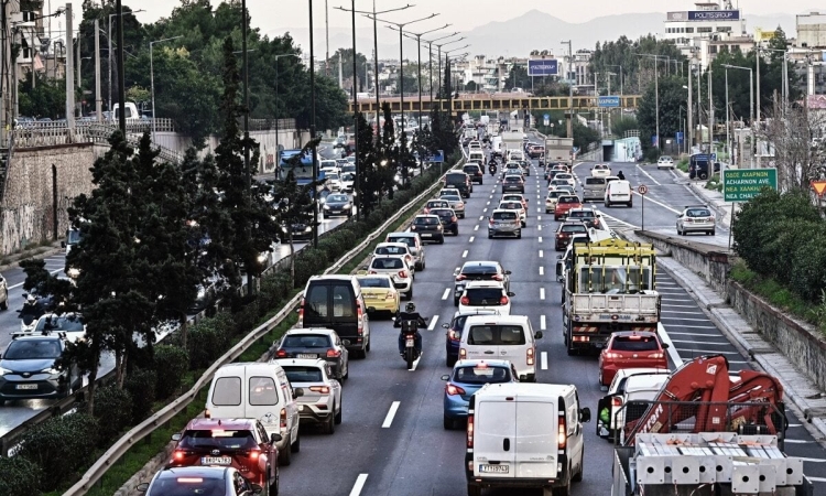 Έλεγχοι για ανασφάλιστα οχήματα και ΚΤΕΟ από τις αρχές Ιουνίου