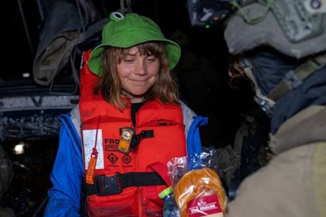 Τέχνασμα δημοσίων σχέσεων του Ισραήλ κατήγγειλε η Τούνμπεργκ για τη σύλληψή της