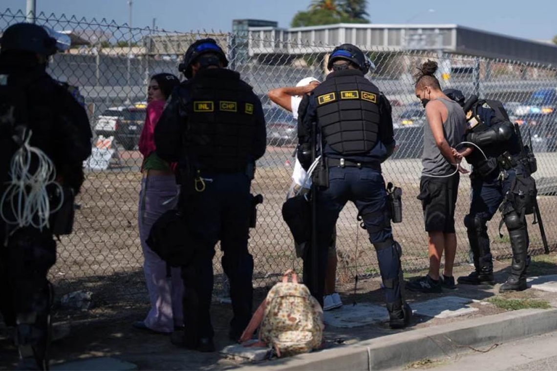 Εισβολή ξένων στο Λος Άντζελες: Η αντίδραση του Τραμπ