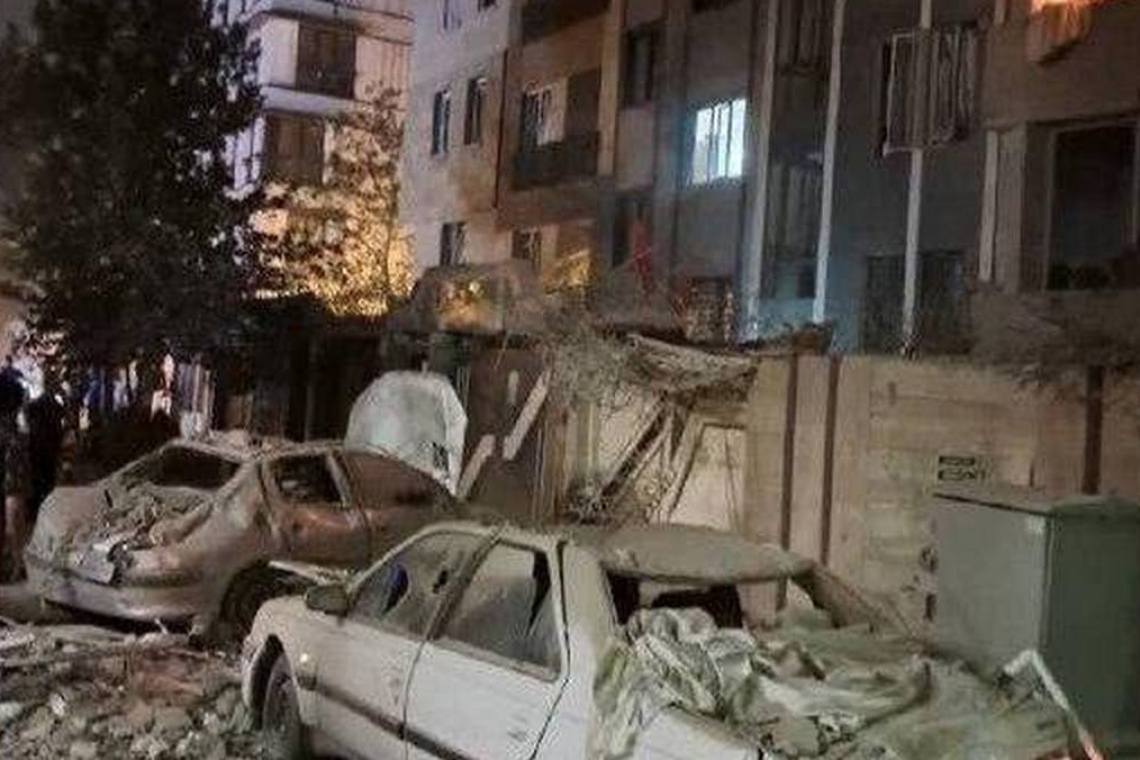 Ιρανικές επιθέσεις στο Ισραήλ: Ολέθριοι βομβαρδισμοί και τραυματίες