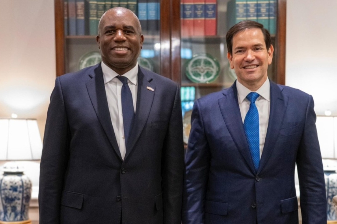 Η Βρετανία βλέπει διπλωματική λύση στη σύγκρουση Ισραήλ με Ιράν