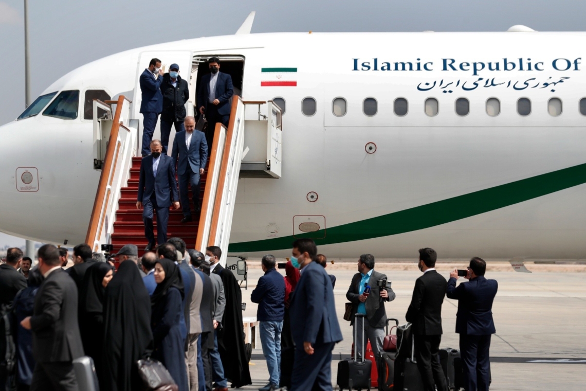 Άνοιγμα του εναέριου χώρου σε κεντρικό και δυτικό Ιράν