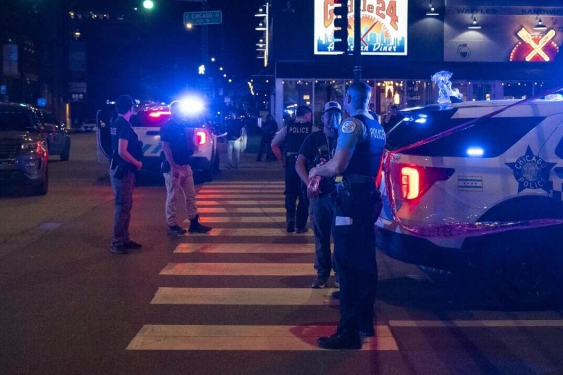 Πυροβολισμοί και θύματα σε εκδήλωση στο Σικάγο