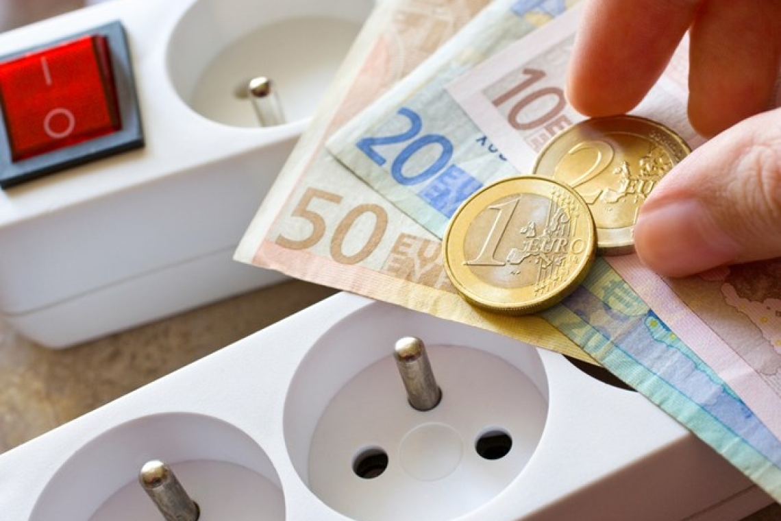 Οικονομική ανάσα ζητούν τα νοικοκυριά από τις ευρωπαϊκές τιμές ρεύματος