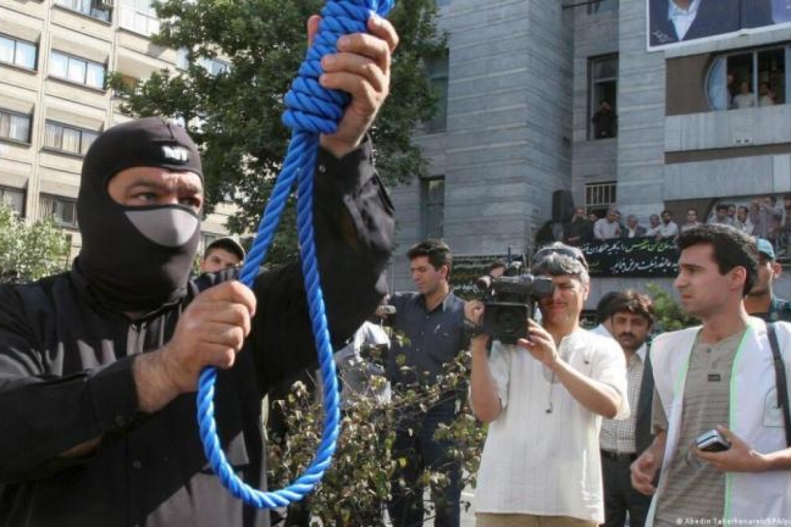 Δημόσιος απαγχονισμός στο Ιράν για φόνο και βιασμό κοριτσιού