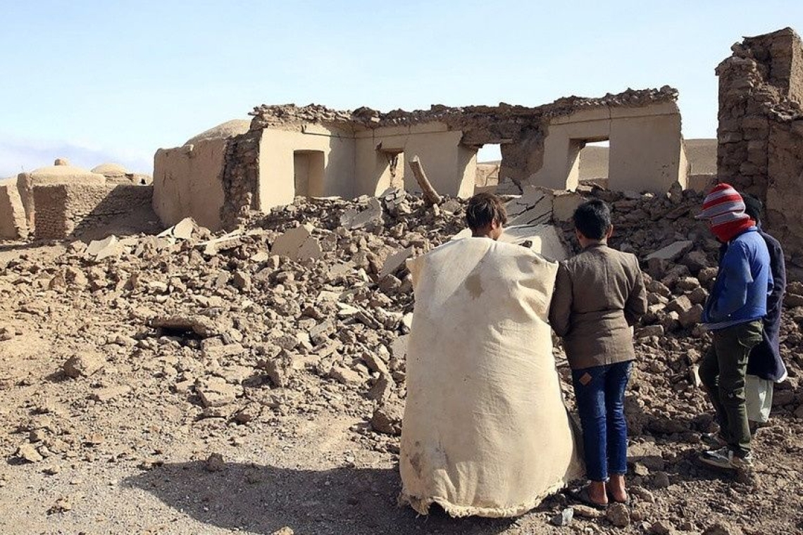 Ισχυρός σεισμός στο Αφγανιστάν: Πάνω από 1.000 τα θύματα και πολλές καταρρεύσεις σπιτιών